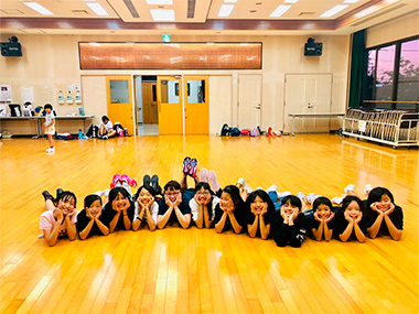 DANCE SCHOOL